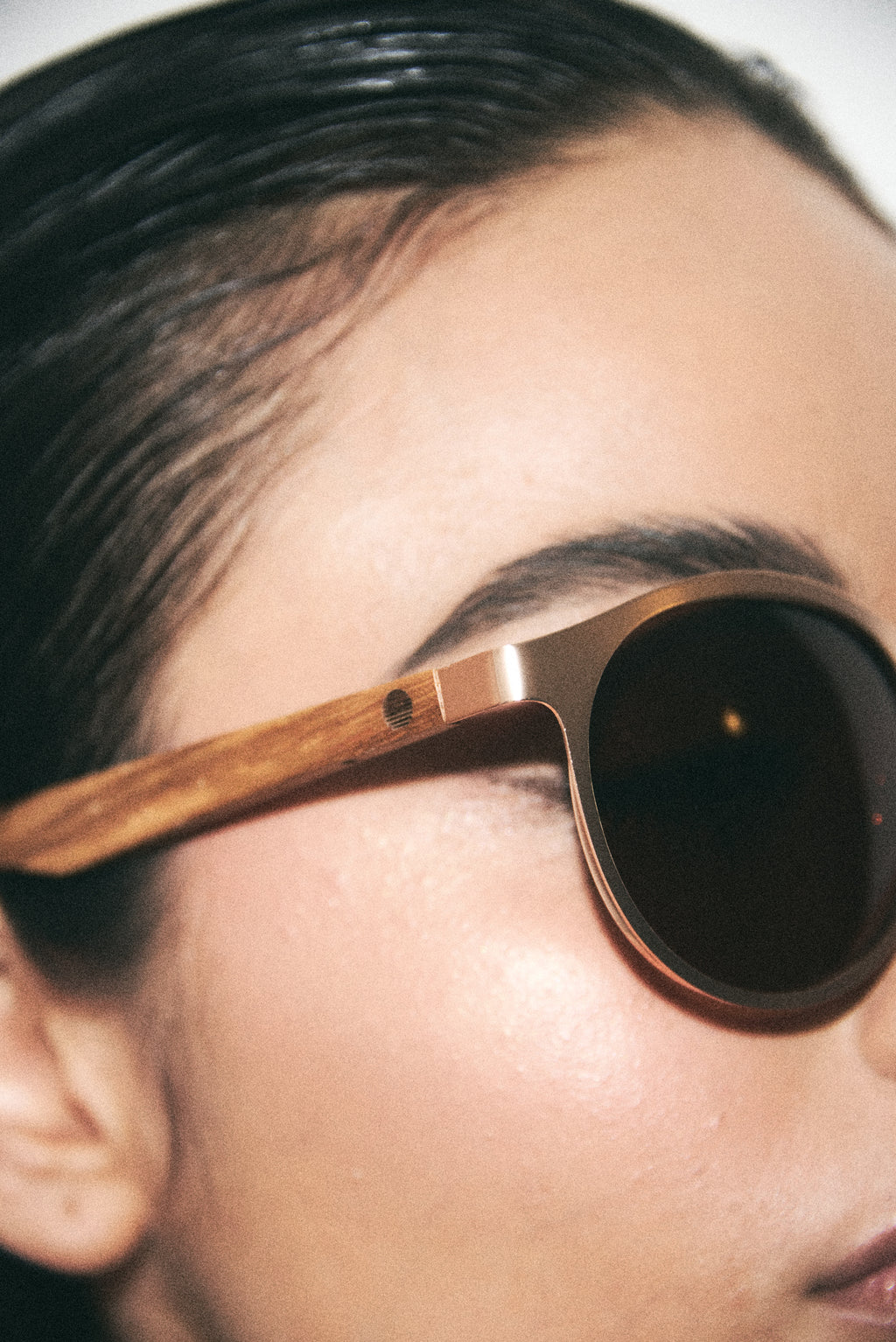 Lente Venus Brown