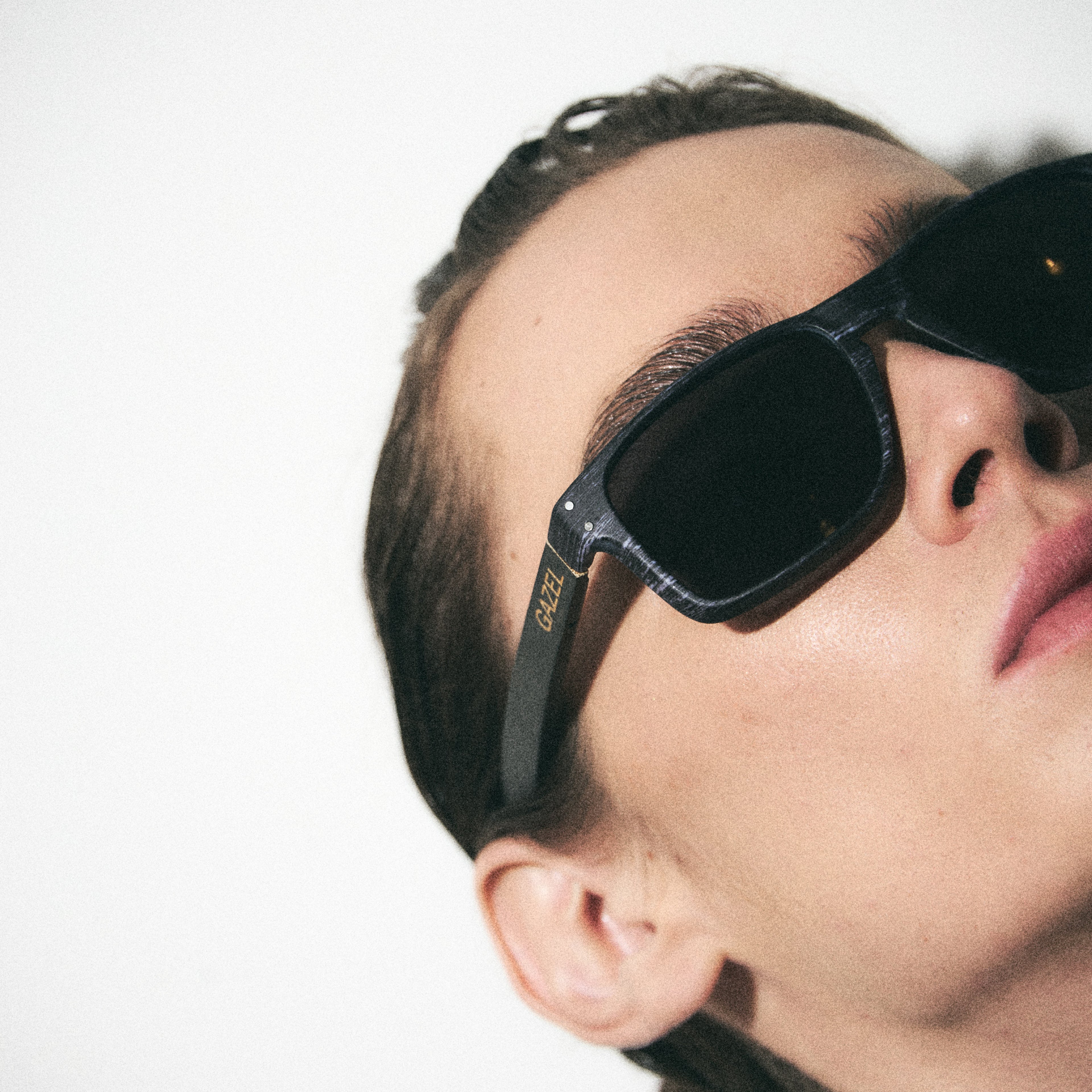Lente Tide Black Vintage