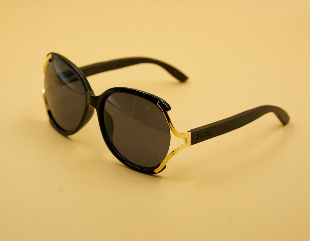 Lente Kai Black
