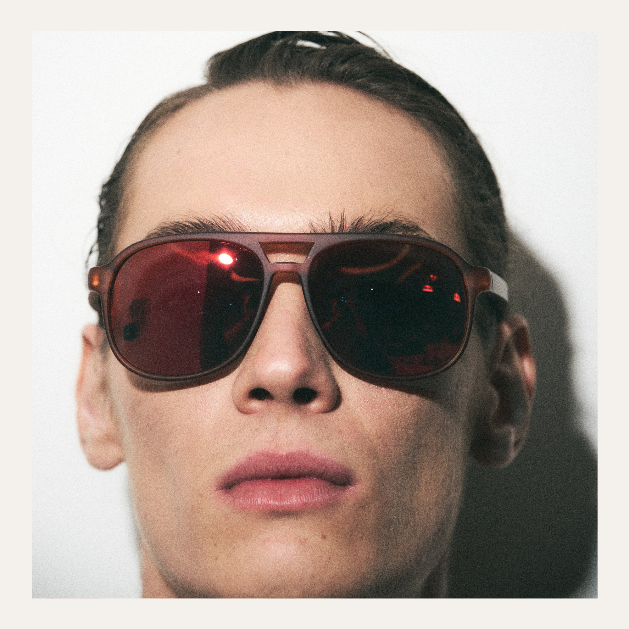 Lente Fly Red
